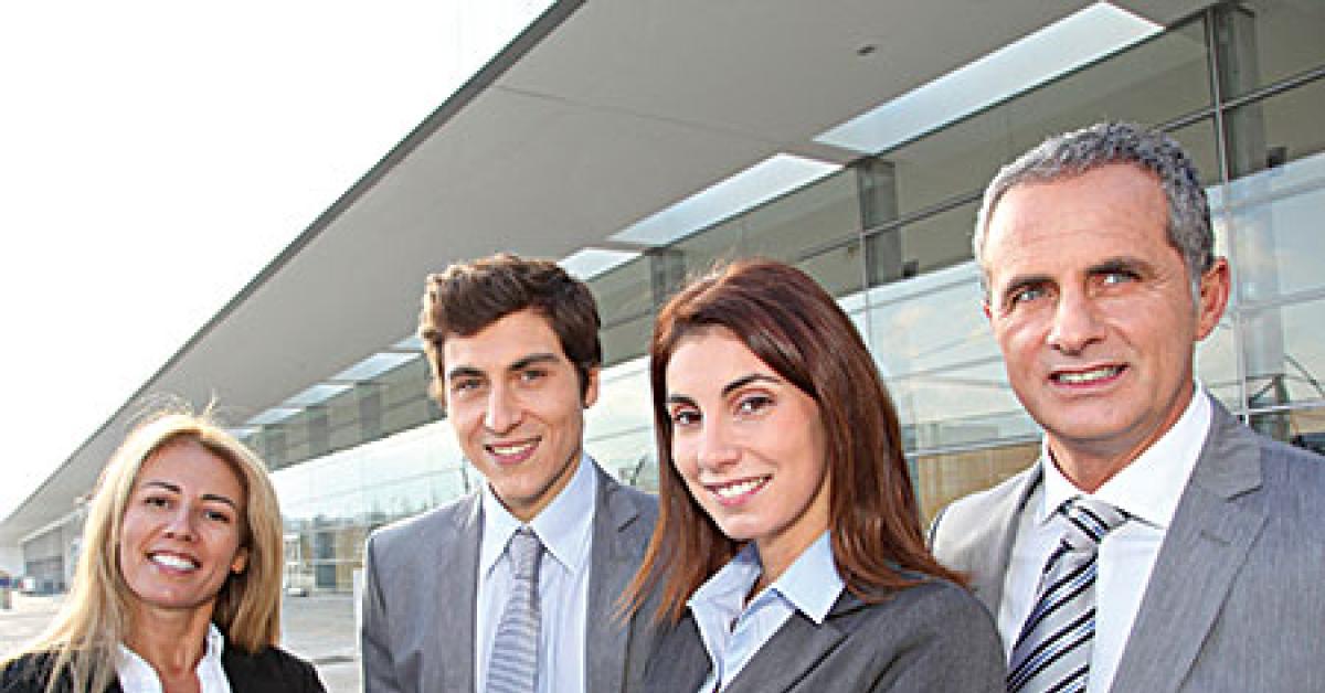 02f22733 business people web