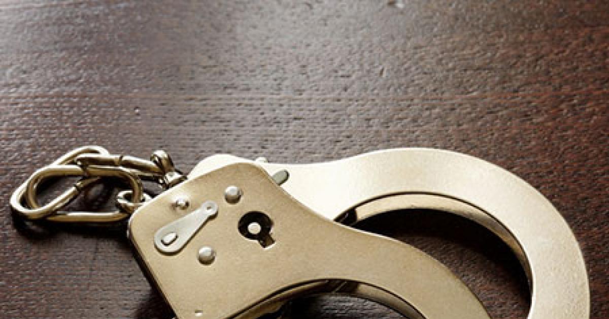 02i93799 handcuffs web