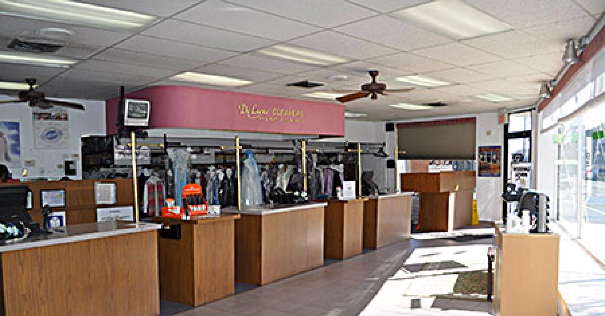 1 storefront current dsc 22011 web