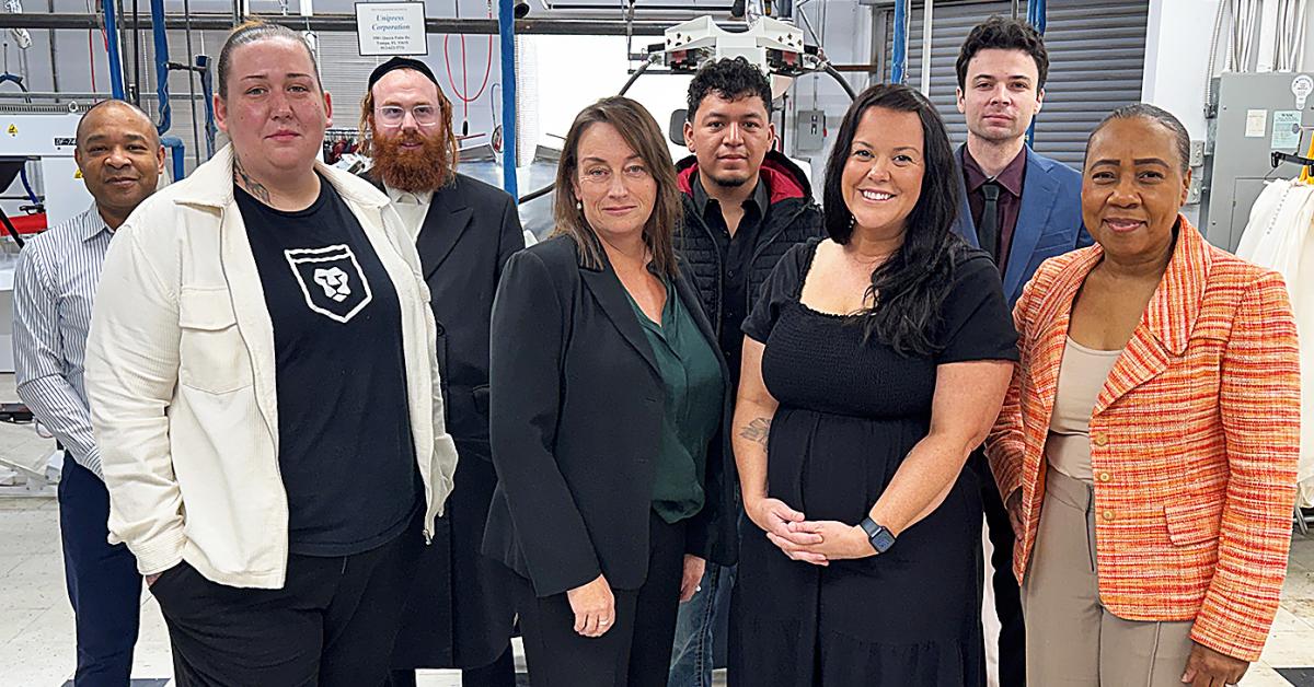 DLI Graduates 14 Students in Back-to-Back Drycleaning Courses
