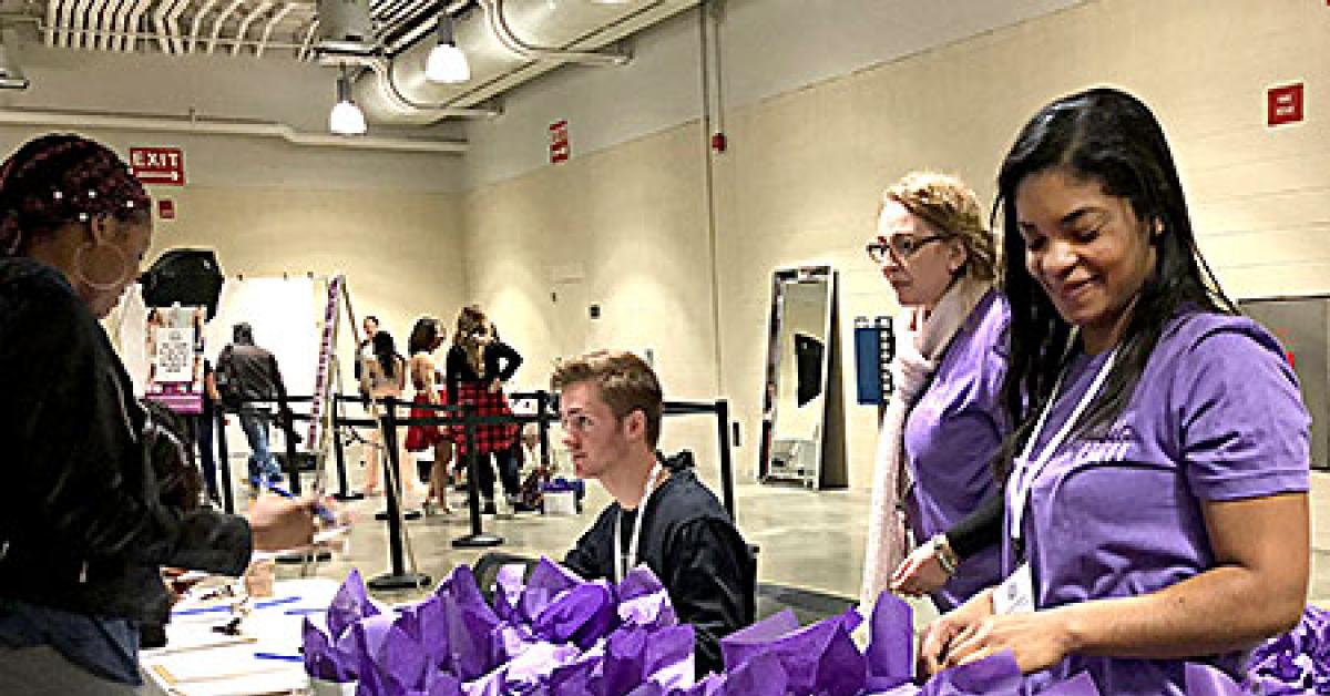 antons gift bag table web