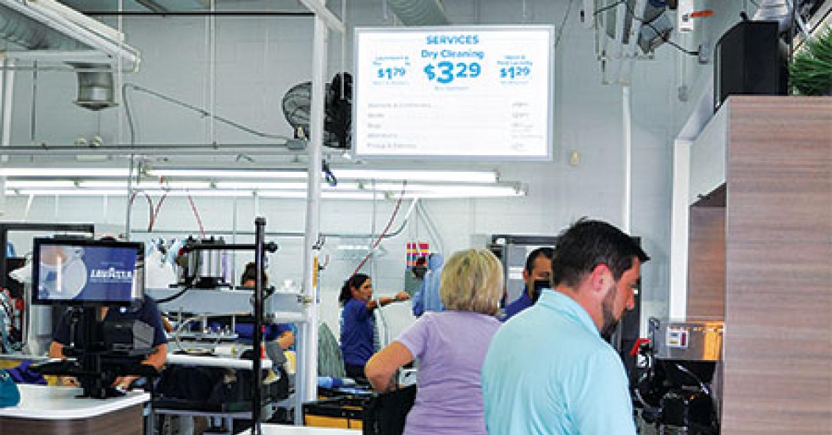 cd one price customers at counter coffee station dsc 0631 web