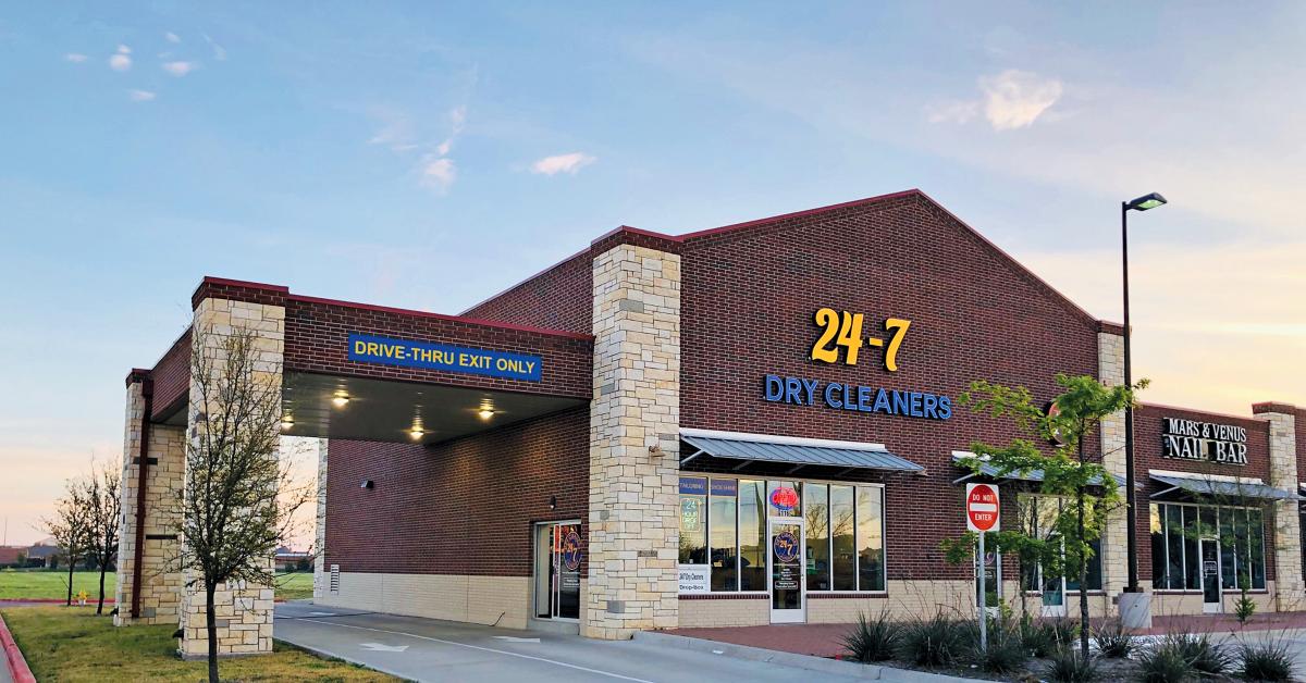 Cleaning Up Your Curb Appeal