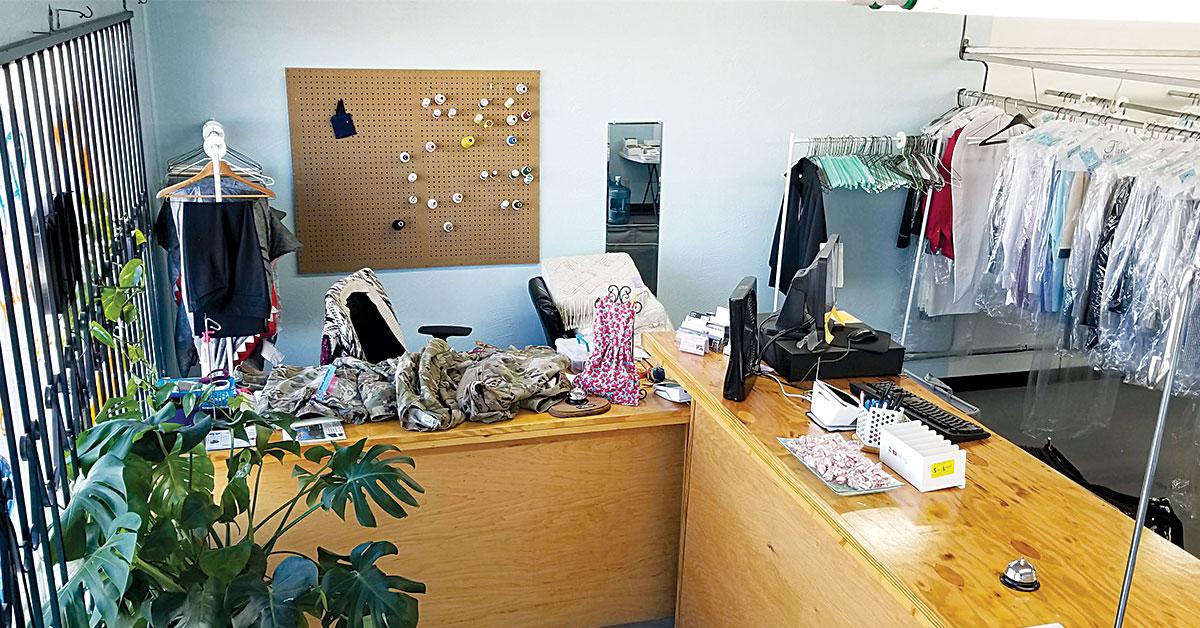 floras front counter web