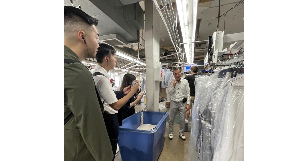 Four U.S. Dry Cleaners Host Japanese Contingent