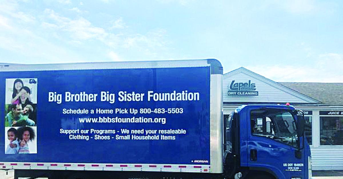 lapels bbbs 2019 clothing drive truck 002