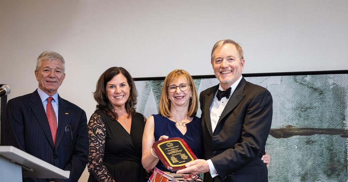 Fred Schwarzmannn receives J. Morry Friedlander Award