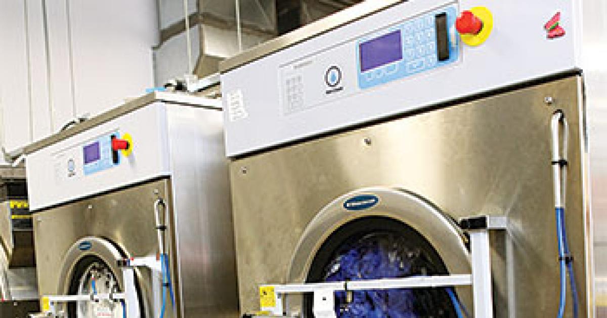 Wet cleaning equipment