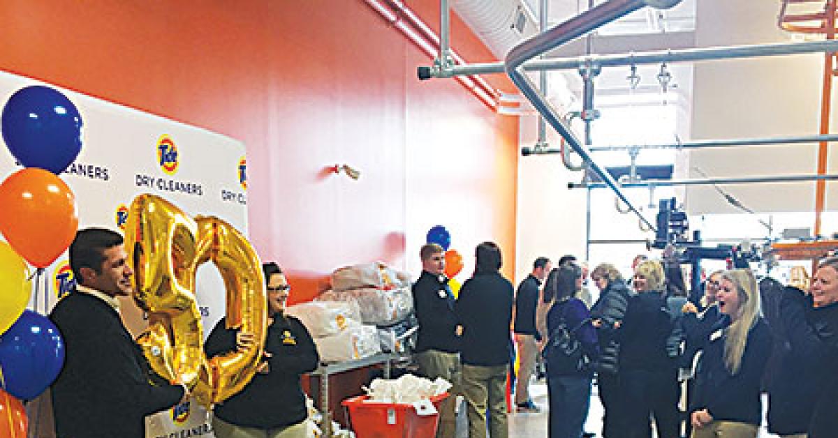 tide team celebrates 50th location at local grand opening event 2 web