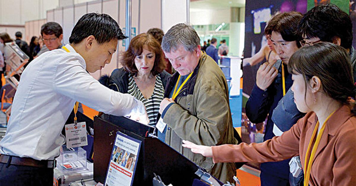 wearable tech show 32655985393 web